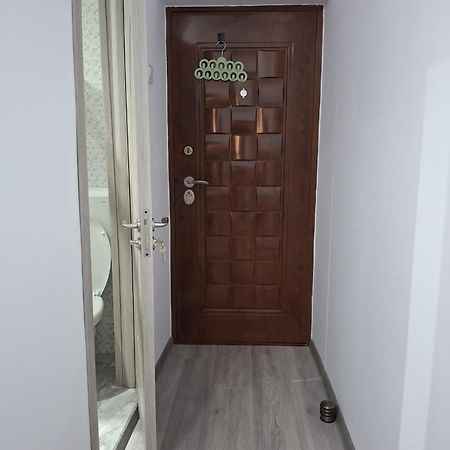 Anna Home Рымнику-Вылча Экстерьер фото